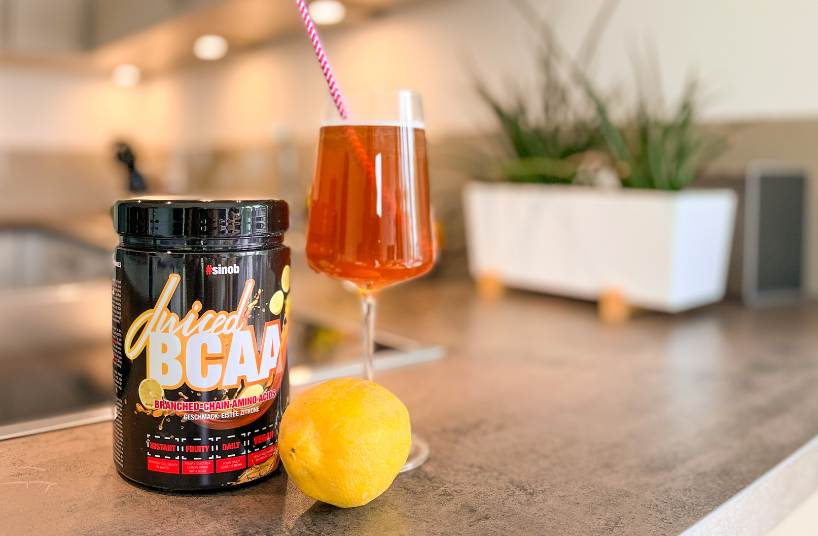 Dein Leitfaden zu BCAA: Wirkung, Dosierung & mehr