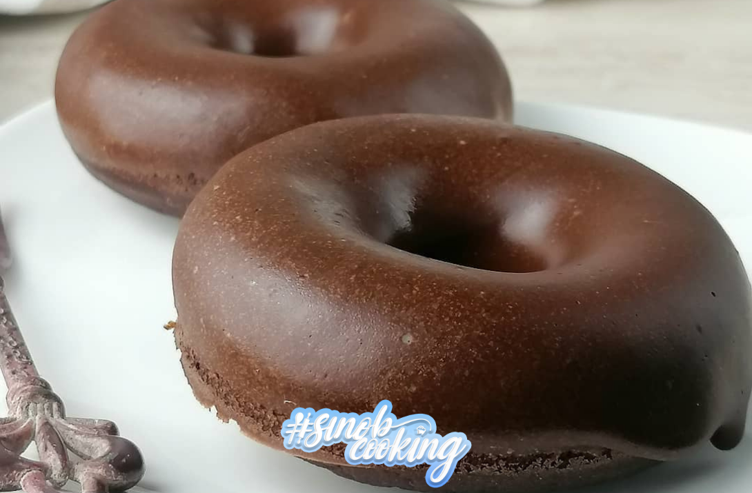 Double Chocolate Protein Donuts