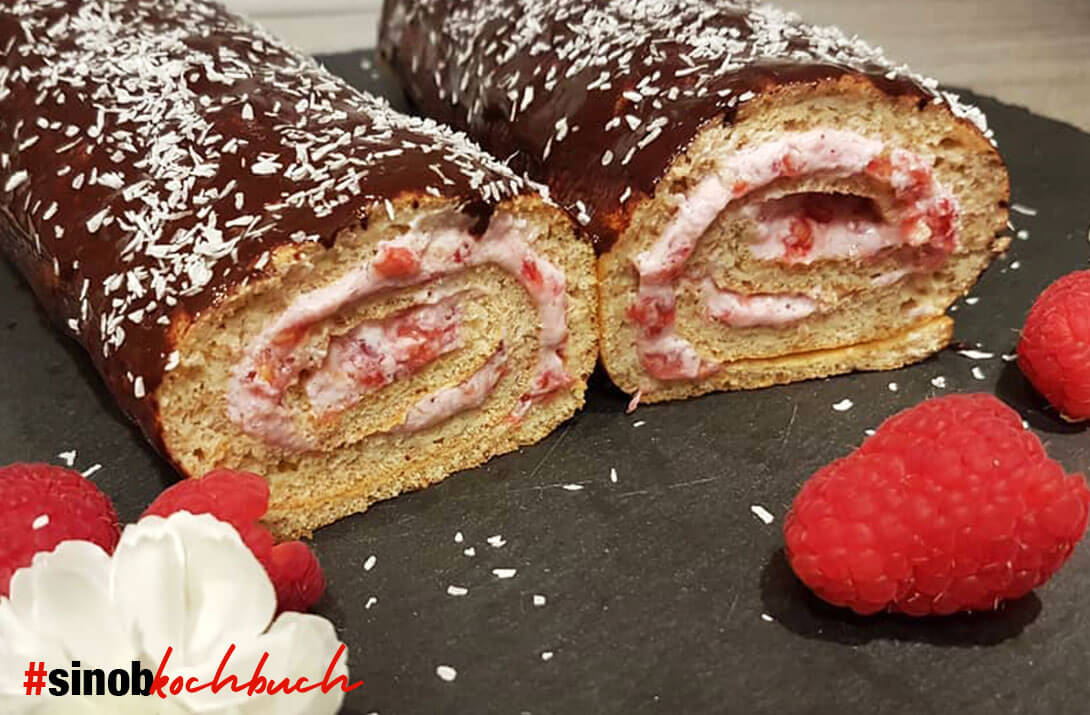 Himbeer-Biskuitrolle
