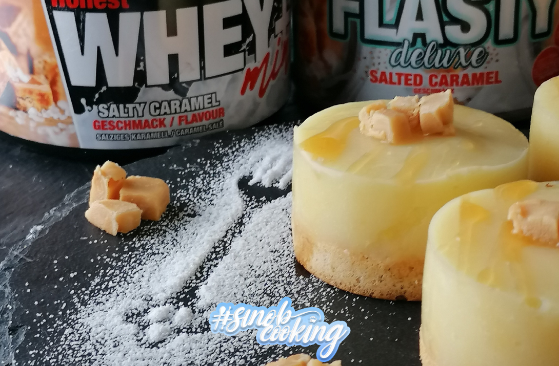 Salted-Caramel-Apple-Cakes