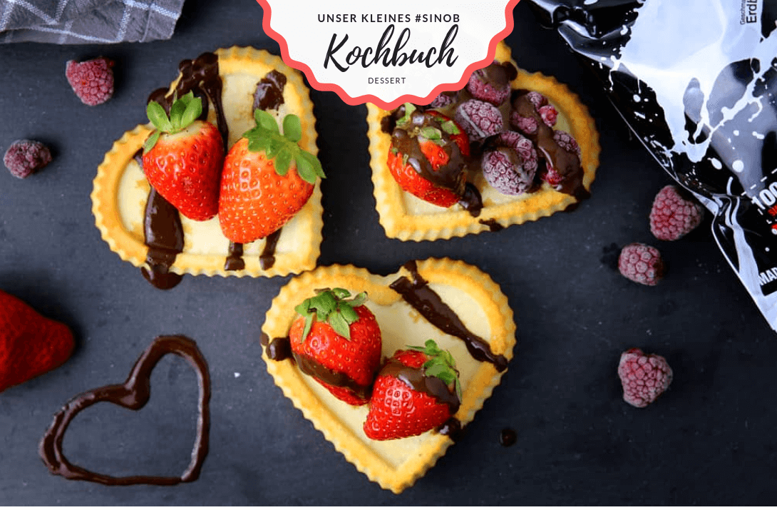 Erdbeer-Buttermilch-Törtchen Erdbeer-Buttermilch-Törtchen